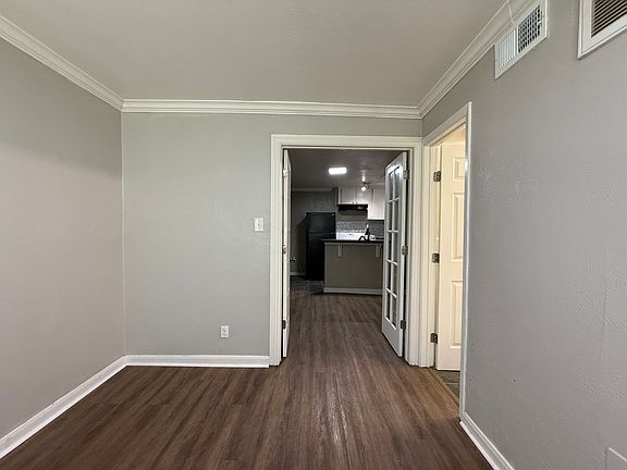 4th image of 1512 Annex Ave