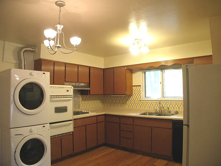 1116 W Moss Ave #A2 — Photo 6
