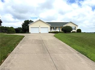 49208 Hickman Rd, East Liverpool, OH 43920
