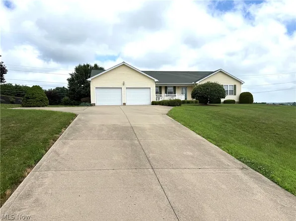 49208 Hickman Rd, East Liverpool, OH 43920