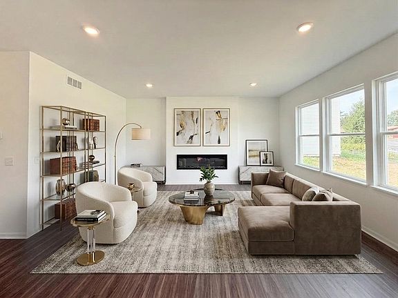 3rd image of 108 Obrien Ct #15