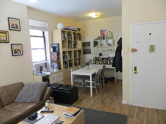 Rented by HFF Realty LLC | media 5