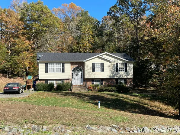 29050 Dandelion Dr, Mechanicsville, MD 20659