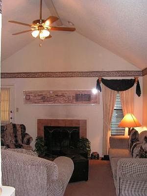3rd image of 7509-7515 WINDSOR OAKS