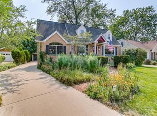 341 Marion Ave, Glen Ellyn, IL