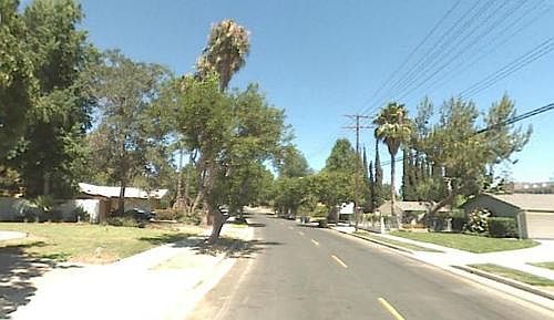 2nd image of 20653 Clark St