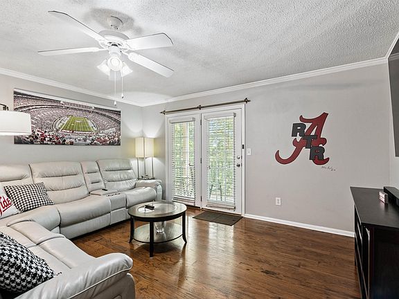 2nd image of 120 15th St E APT 114