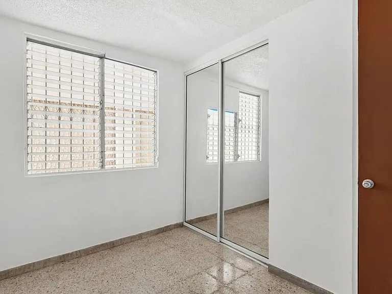 PARTE BAJA Calle 27 Blq W13 Urb Bella Vista — Photo 13
