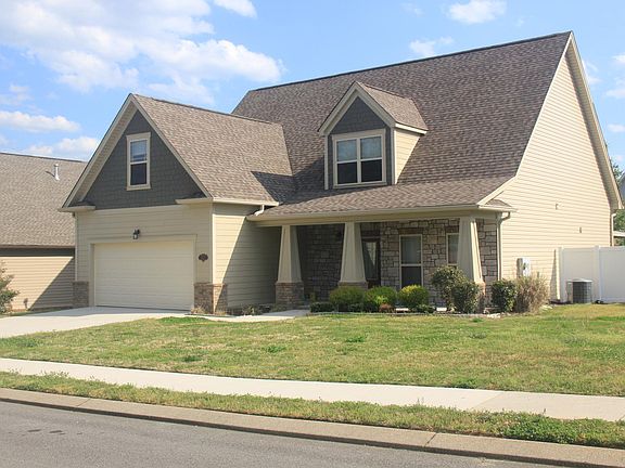 2nd image of 2629 Sweetbay Cir