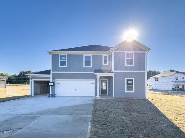 280 Barrow Meadows Dr, Zebulon, NC 27597