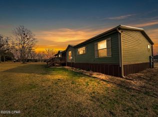 686 Alford Rd, Defuniak Springs, FL 32433