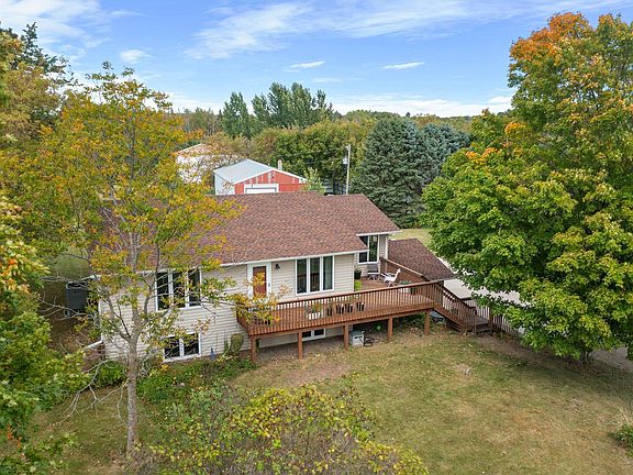 3rd image of 50405 Arbor Ave W