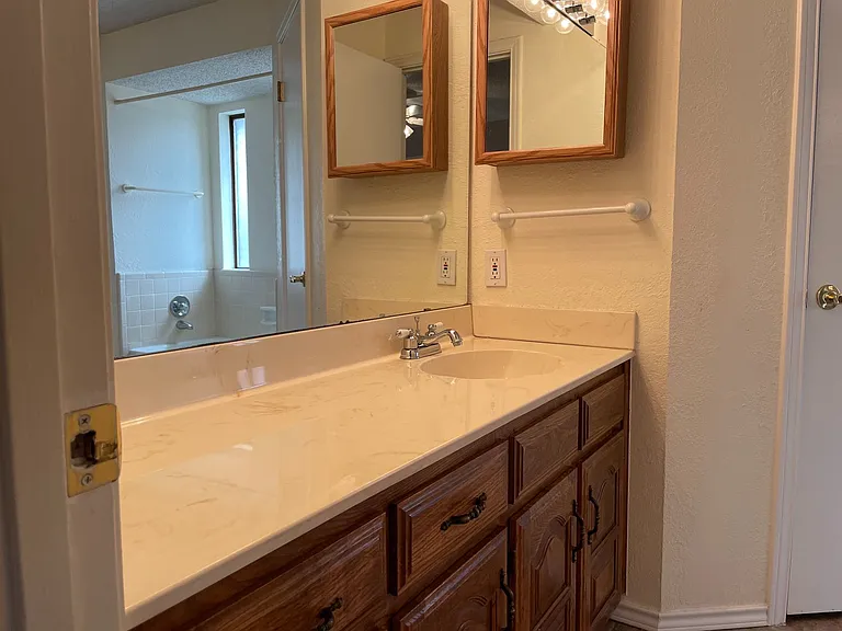 1928 Big Bend Dr — Photo 20