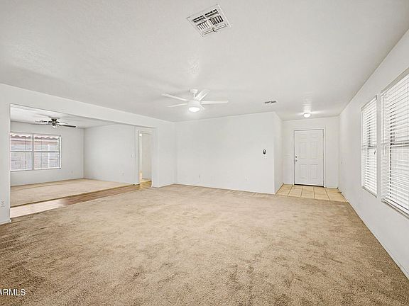 4th image of 239 S NOBLE Street