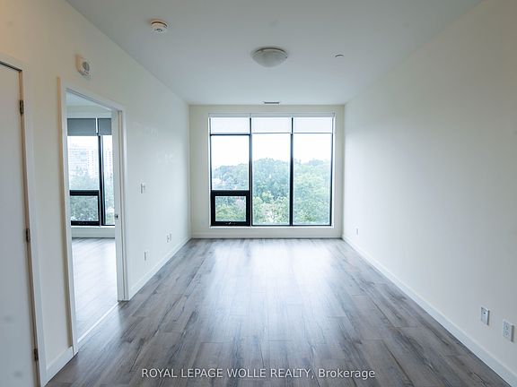 3rd image of 690 King St W #521