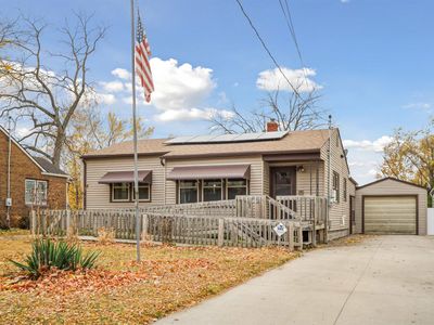122 S Hackett Rd, Waterloo, IA, 50701