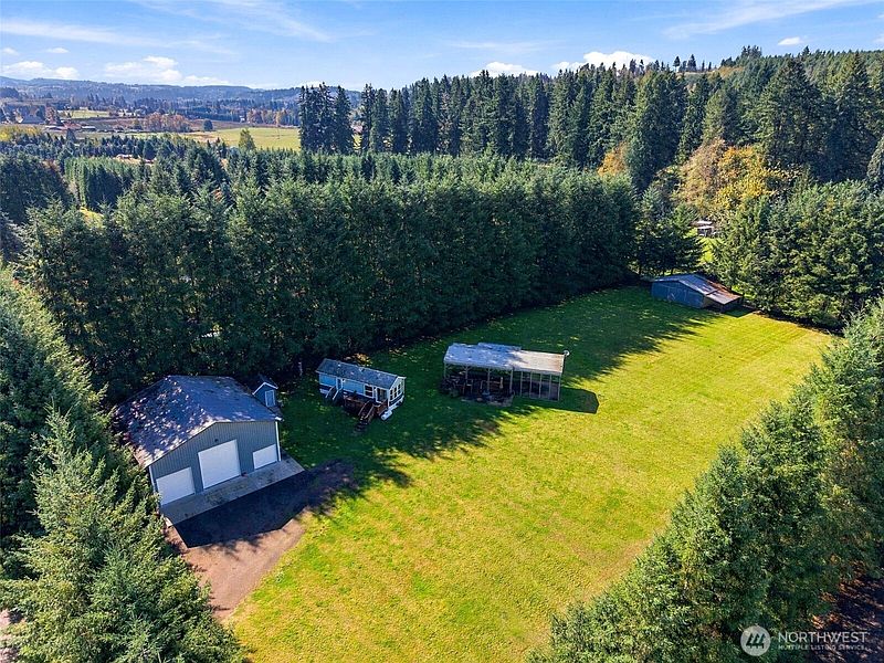 4th image of 104 Moonlight Lane