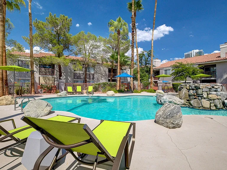 Napoli Pool | Apartments For Rent in Las Vegas