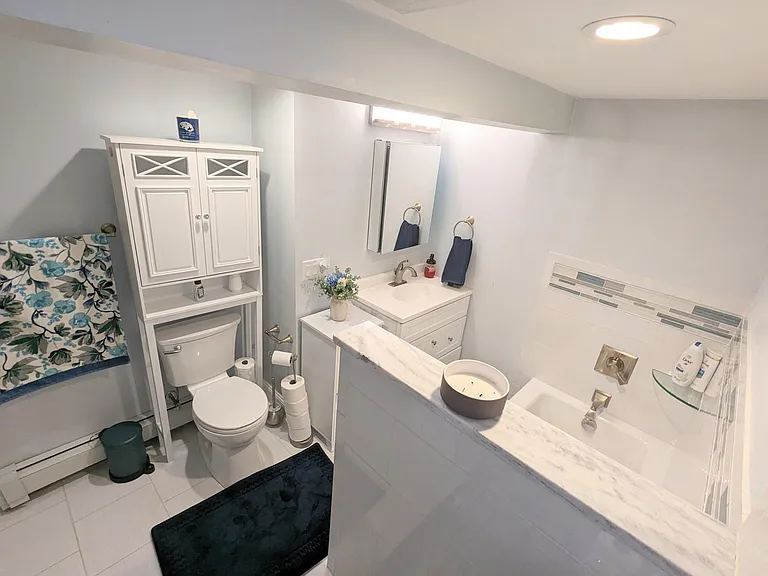 530 Shirley Ave — Photo 11