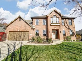 30 Knollview Ct, Germantown, OH 45327