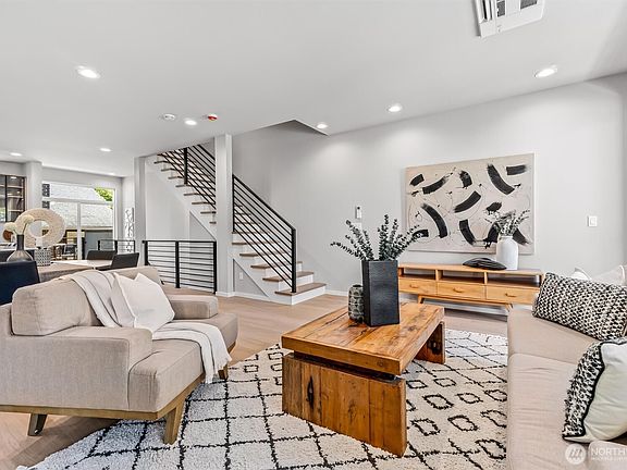 5th image of 4464 Midvale Avenue N
