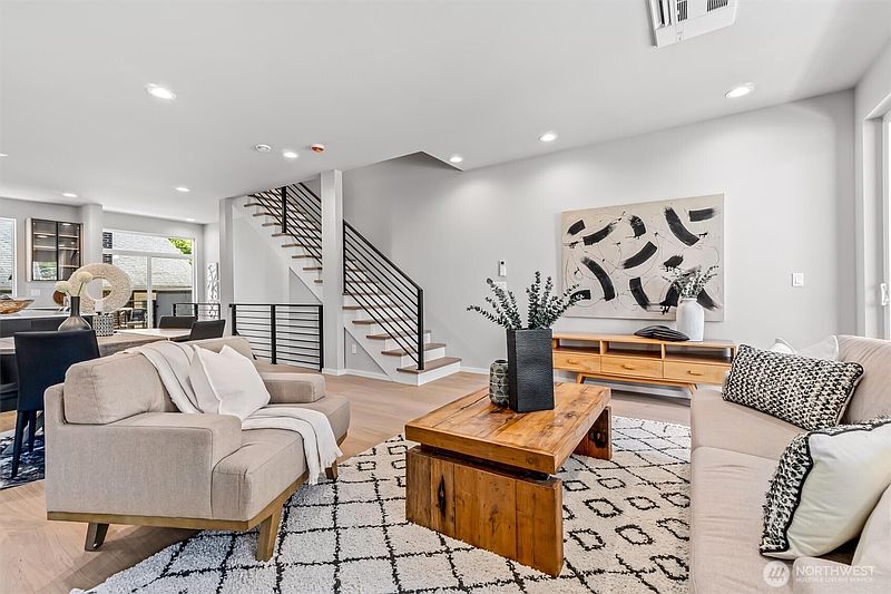 5th image of 4464 Midvale Avenue N