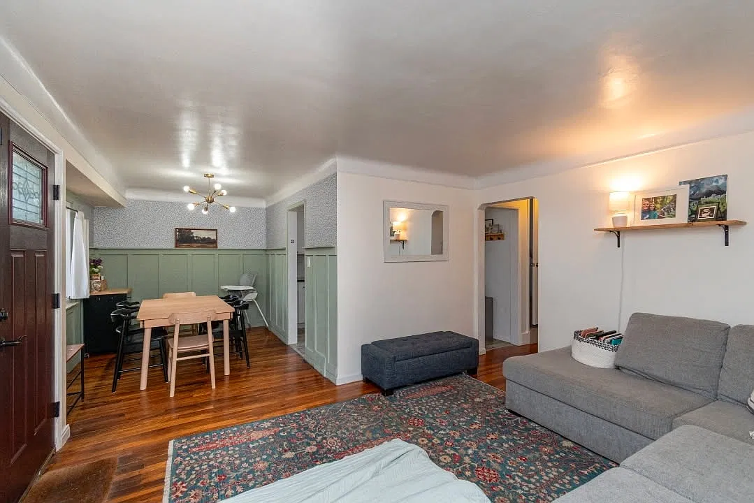 3 bed, 1.5 bath, 1049 sqft, $2,500 — Photo 4