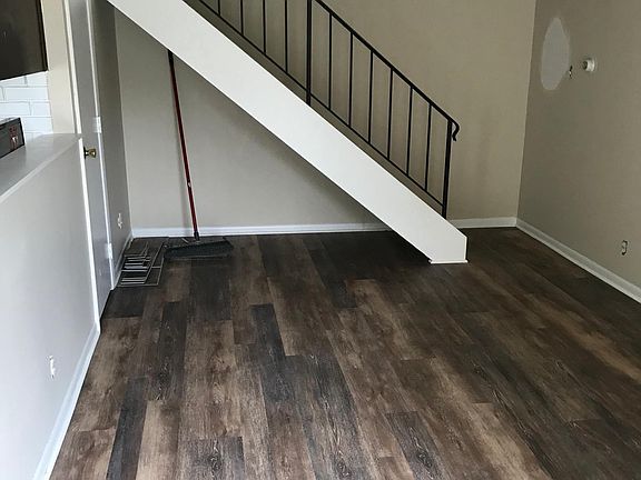 4th image of 3311 Lupine Dr