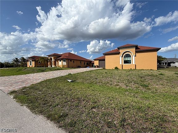3rd image of 2633 NW 24th St