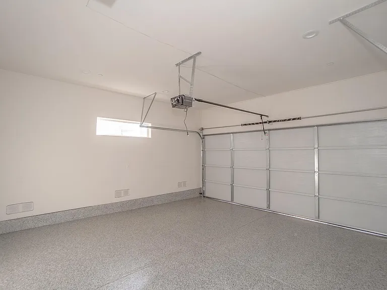 3913 Brighton Ave — Photo 18
