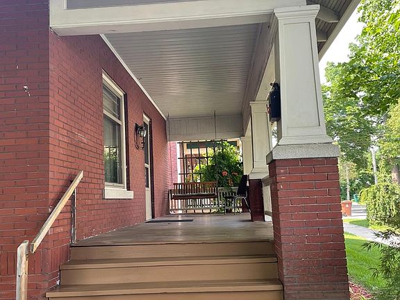 3rd image of 301 Rumsey Ave