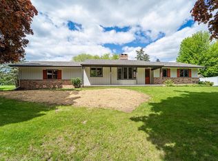 19 S Sunnyslope Ct, Appleton, WI 54914
