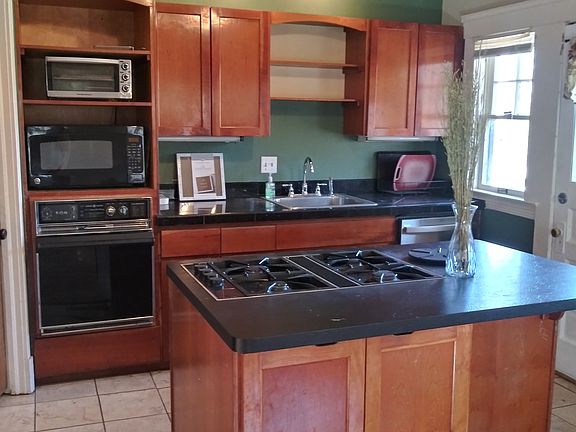 5th image of 1735 Preyer Ave #2