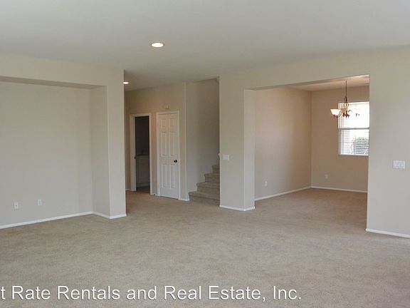3rd image of 7367 Country Fair Dr