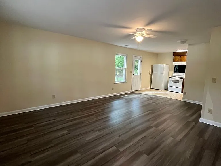 805B Sandpiper Dr — Photo 2