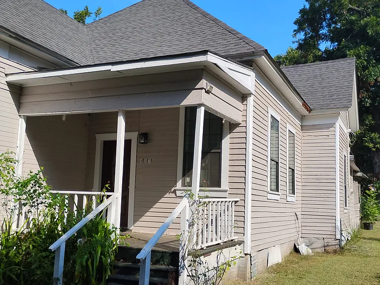 817 Louisiana St — Photo 7
