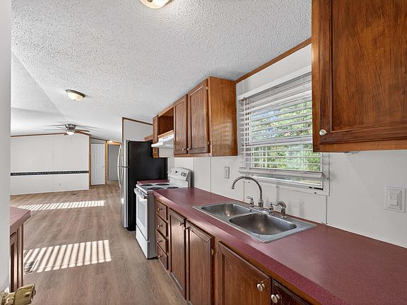 5th image of 495 Macon Embro Rd