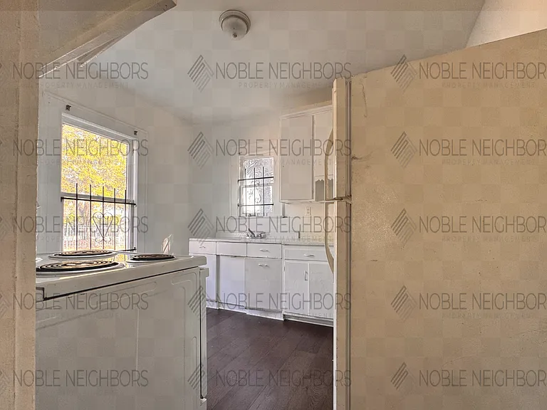 3728 Silver St — Photo 5