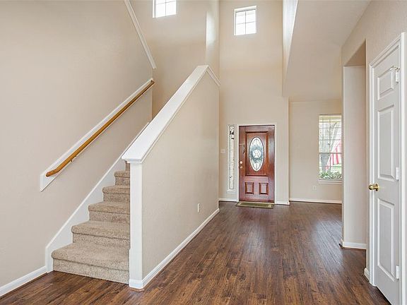 4th image of 17503 Thicket Hollow Ln
