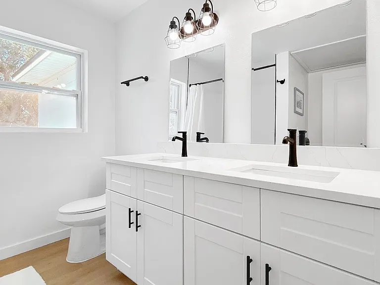 3735 Overlook Dr NE — Photo 16