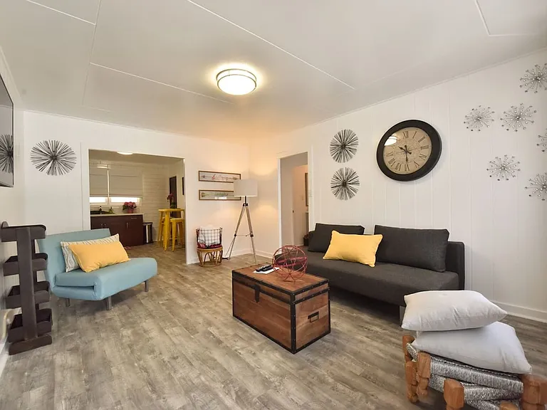 938D Kapahulu Ave — Photo 2