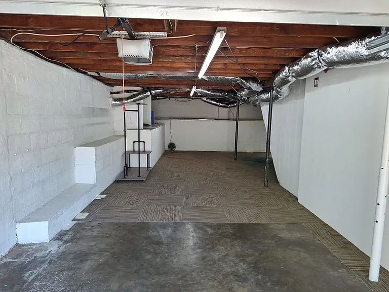101 E Magnolia Ln — Photo 24