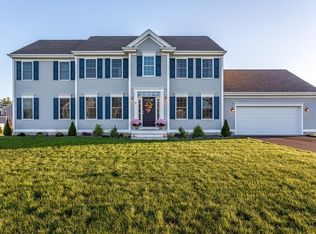 4 Sycamore Ln, Bridgewater, MA 02324