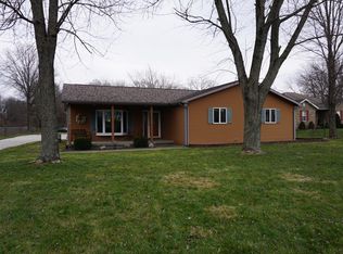 12288 N 970th St, Effingham, IL 62401