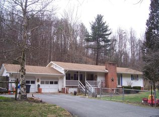 713 White Rock Gap Rd, Covington, VA 24426