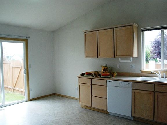 2nd image of 2600 169th St NE