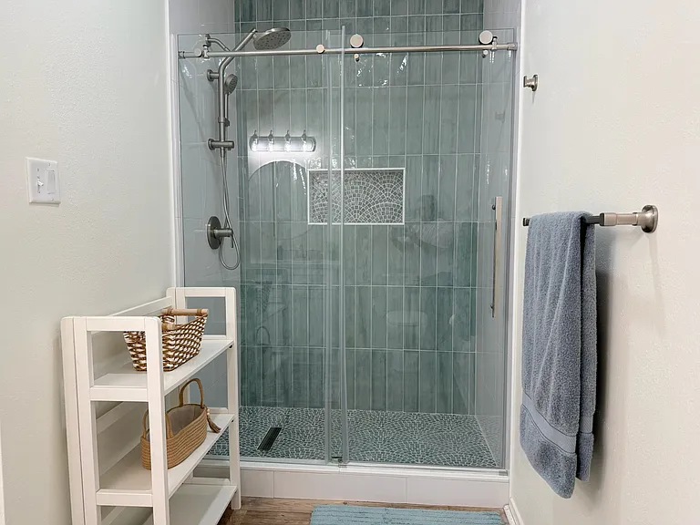 921 Marine Dr — Photo 21