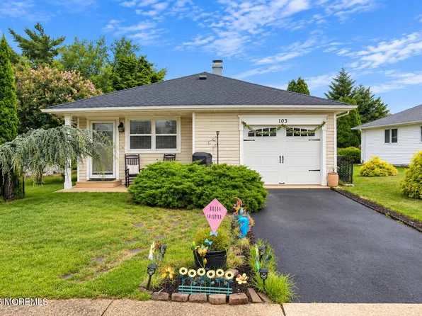 103 Guadeloupe Drive, Toms River, NJ 08757