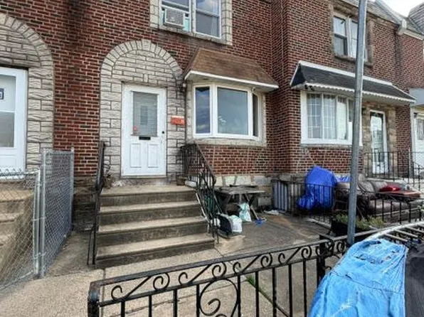 2158 Friendship St, Philadelphia, PA 19149