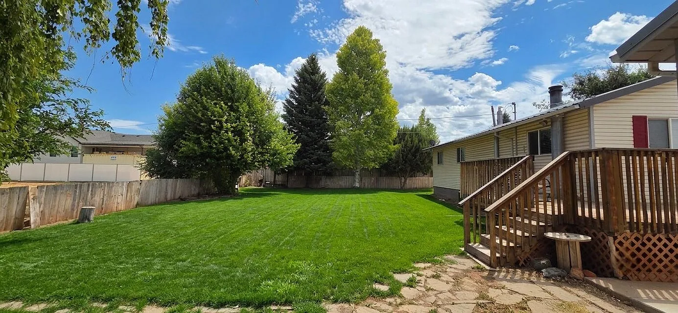 5 bed, 2280 sqft, $2,600 — Photo 4